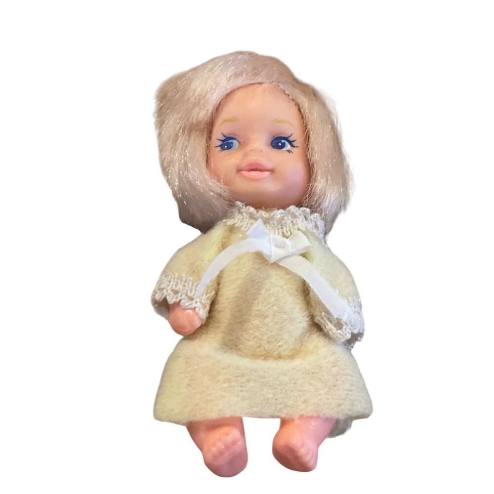 Vintage Kidco 1981 Baby Doll Yellow Nightgown Blonde Hair Fashion Doll 3”